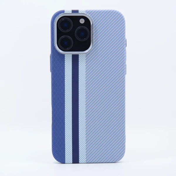 LindeCovers iPhone 16 Pro Carbon Cover - MagSafe Kompatibel 06 Blue Stripes
