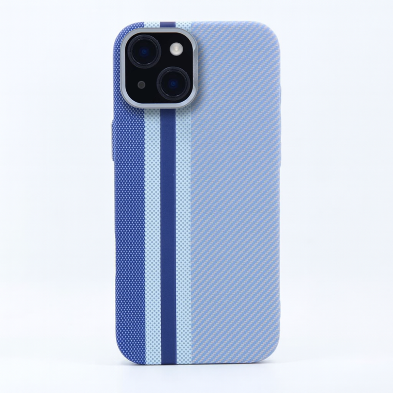LindeCovers iPhone 15 Carbon Cover - MagSafe Kompatibel 06 Blue Stripes